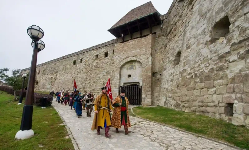 העיר אגר - EGER עם מבצר מתקופת ימי הביניים. מקומות מומלצים מחוץ לבודפשט