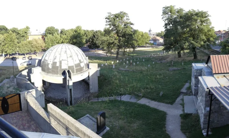 קברי צדיקים בהונגריה - איהל