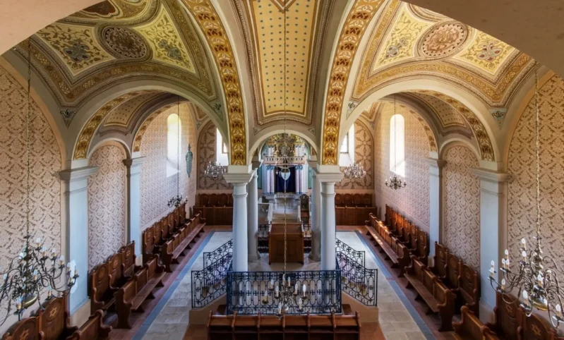 קברי צדיקים בהונגריה - בית הכנסת של מאד