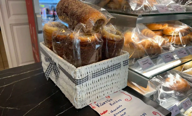 קיורטוש כשר בבודפשט מאפייה ברובע היהודי