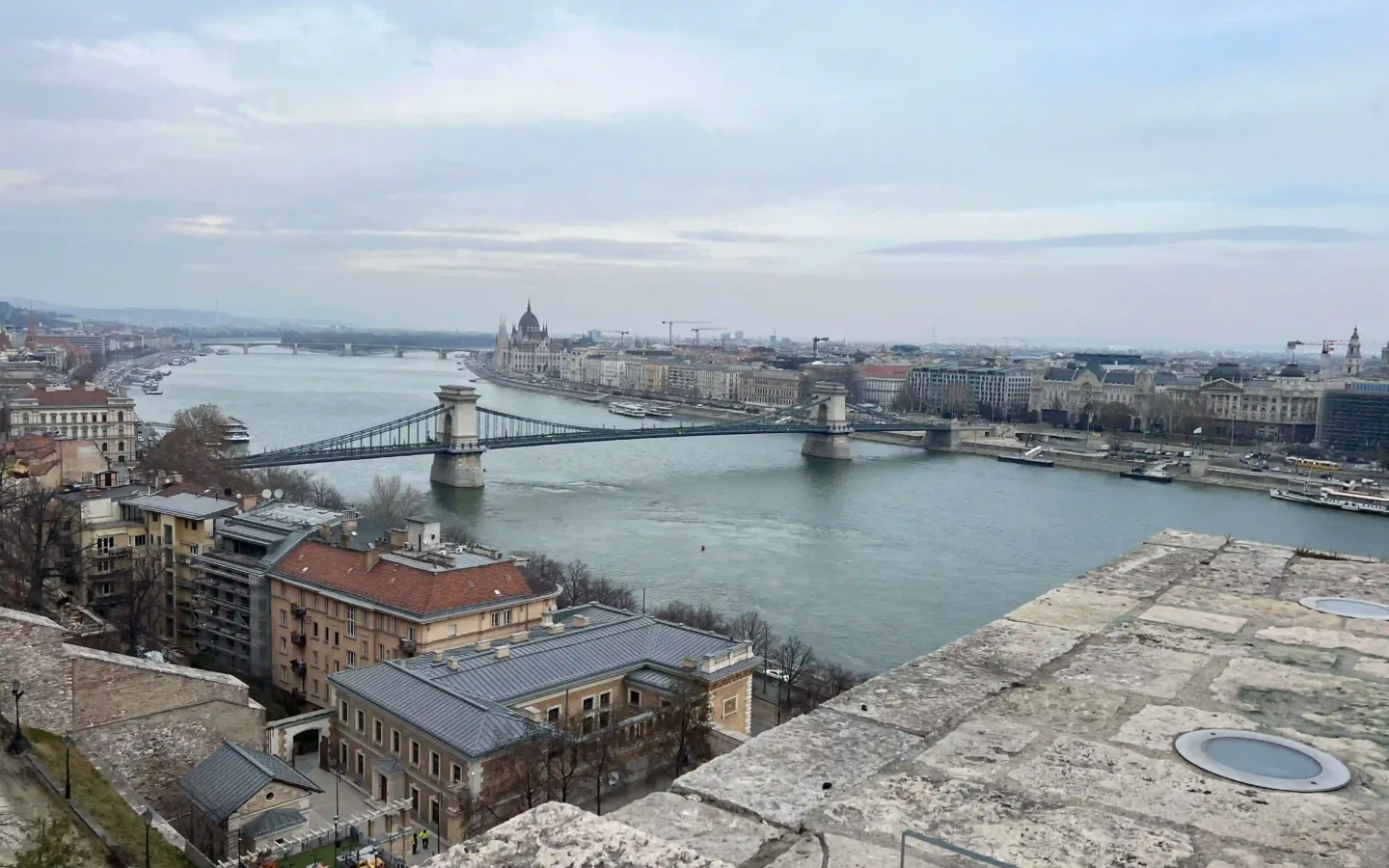 סיור בבודה-בודפשט עם משפחת בנאי-סיורים מודרכים בעברית בבודפשט
